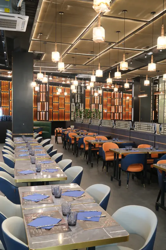 Grande salle du restaurant