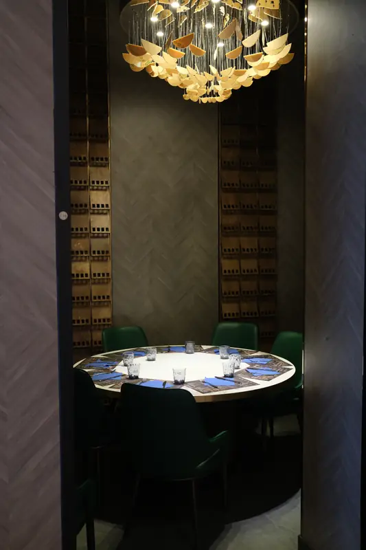Salon privé avec table ronde